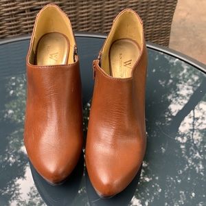 WORTHINGTON booties NWOT cognac  sz: 6.5